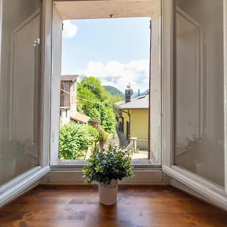 Rustic In The Heart Of The Val D'intelvi Appartement *